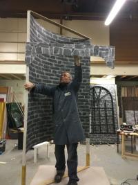 Trop court, ou pas assez grand.