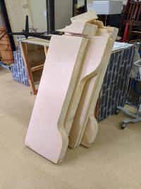 Quelques plaques de marbre.