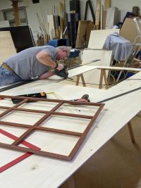 Pendant qu'un découpe...